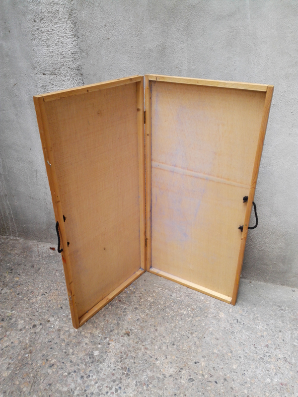 maleta carpeta artista pintor calle madera 55x115x6_5 1u